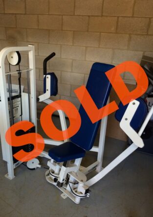 Cybex VR2 Pec Fly Machine