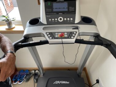 life fitness F3 treadmill 4